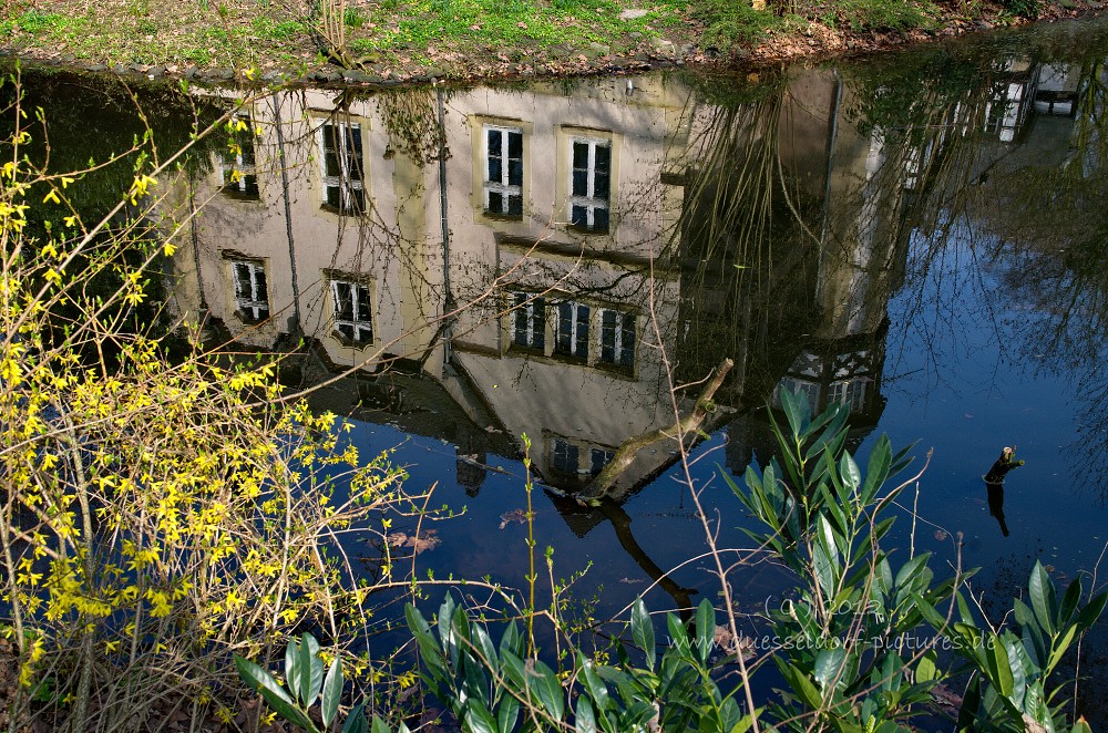 Düsseldorf Schloss / Park Eller