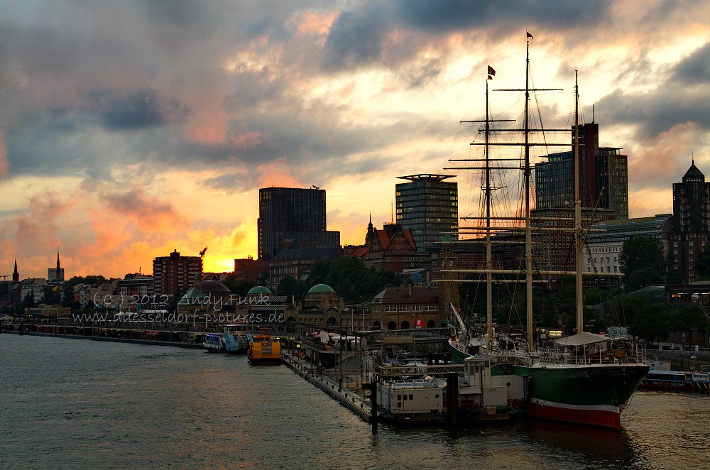 Hamburg Hafen August 2012