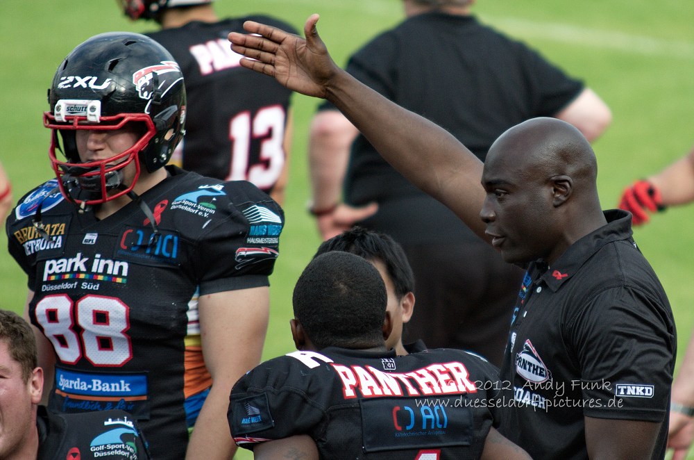 A.Football GFL Düsseldorf Panther - Kiel  44 - 43     30.6.12