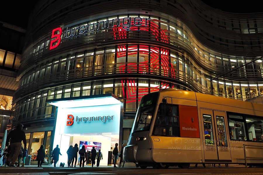 Düsseldorf Kö - Bogen Breuninger