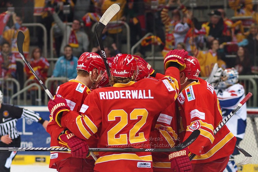 DEG - Adler Mannheim 6 - 1 19.02.2013