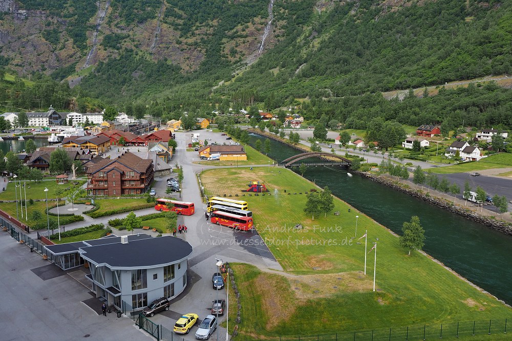 Flam, Voss, Tvindefossen, Gudvangen Fjordtell Norwegen