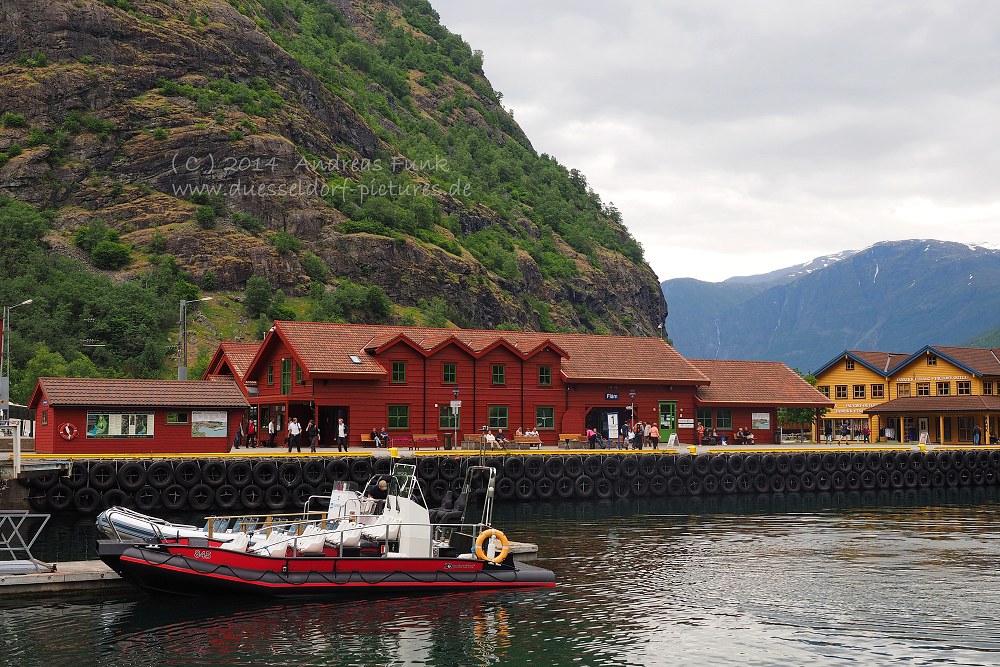 Flam, Voss, Tvindefossen, Gudvangen Fjordtell Norwegen