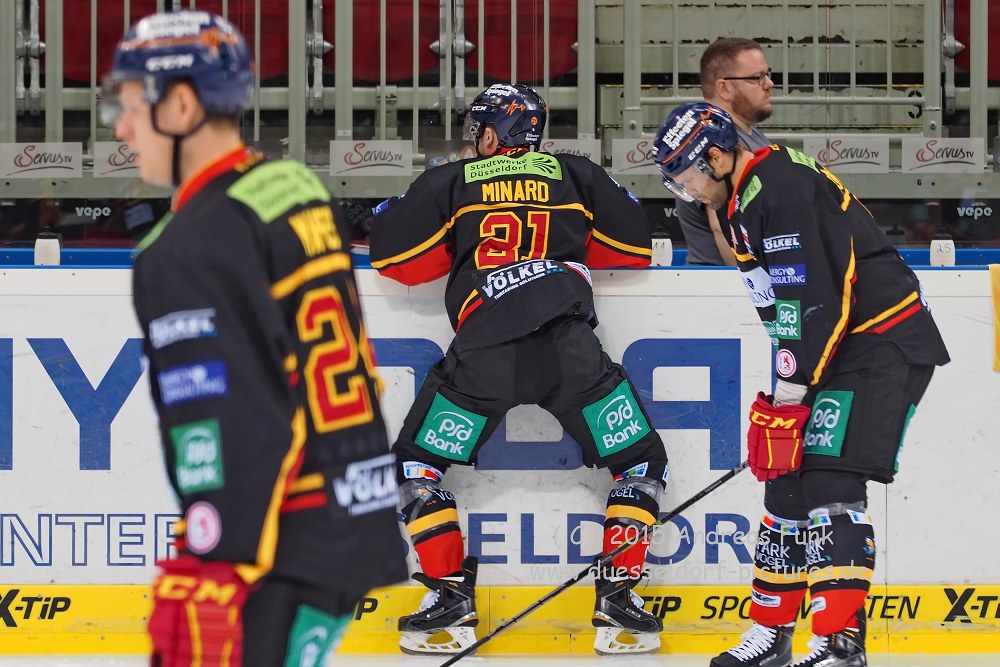 DEG - Schwenningen 2 - 1 26.12.2015