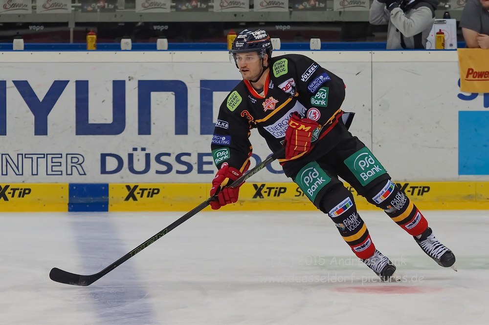 DEG - Schwenningen 2 - 1 26.12.2015