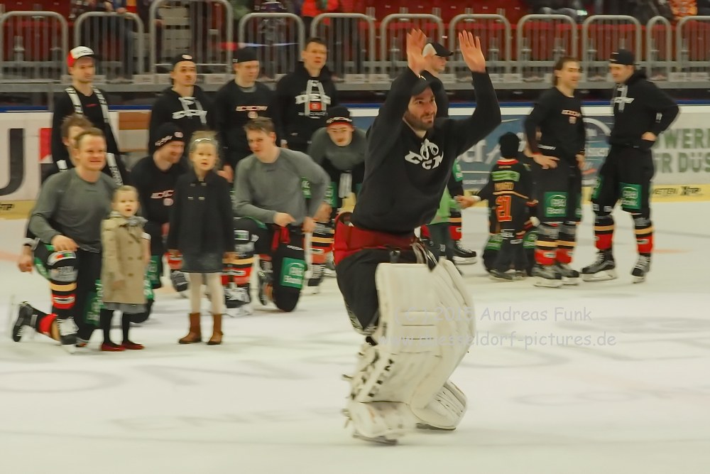 DEG - Schwenningen 2 - 1 26.12.2015