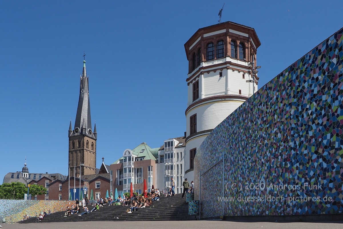 Düsseldorf Panorama Fahrt auf dem Rhein KD 