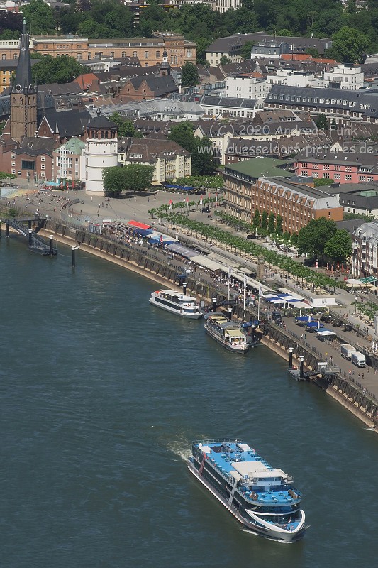 Düsseldorf Panorama Fahrt auf dem Rhein KD 