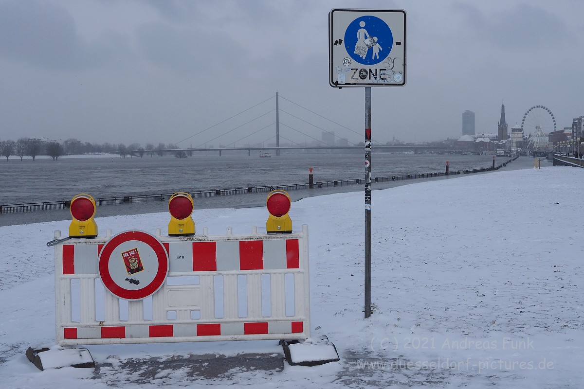 Düsseldorf Schnee Hochwasser 8.2.2021