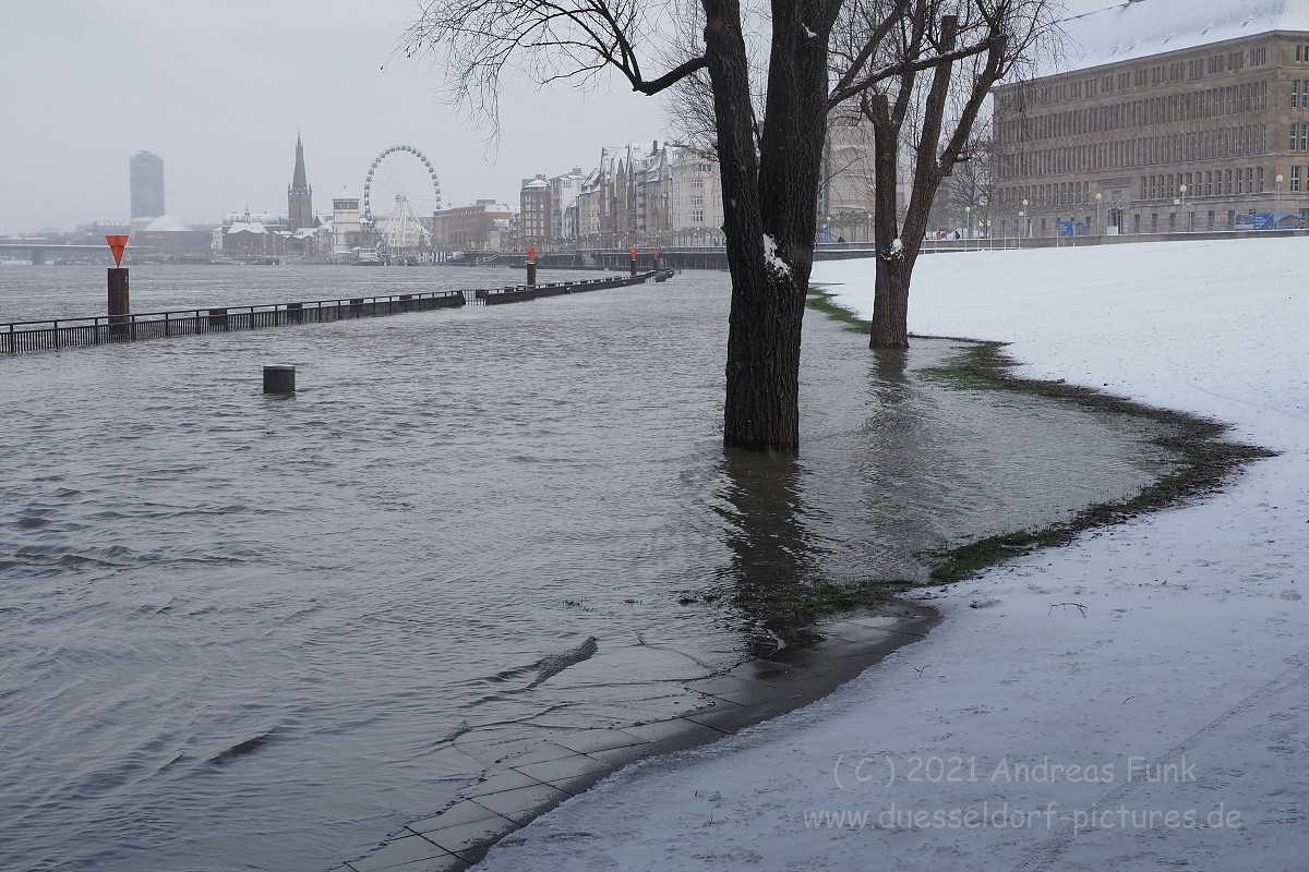 Düsseldorf Schnee Hochwasser 8.2.2021