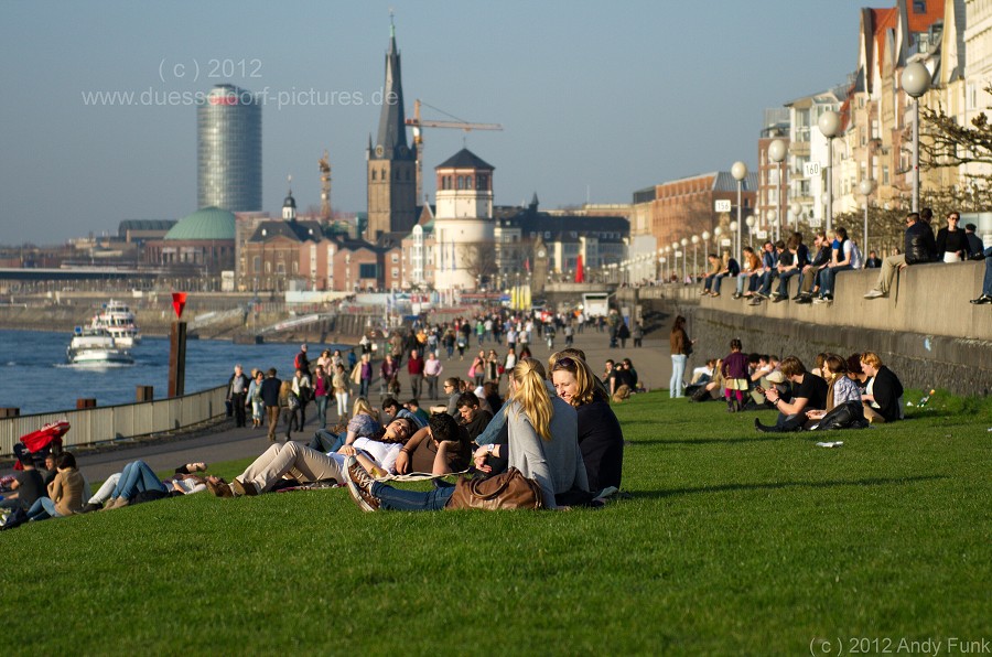 Düsseldorf 15.3.2012 Altstadt und Rhein Impressionen