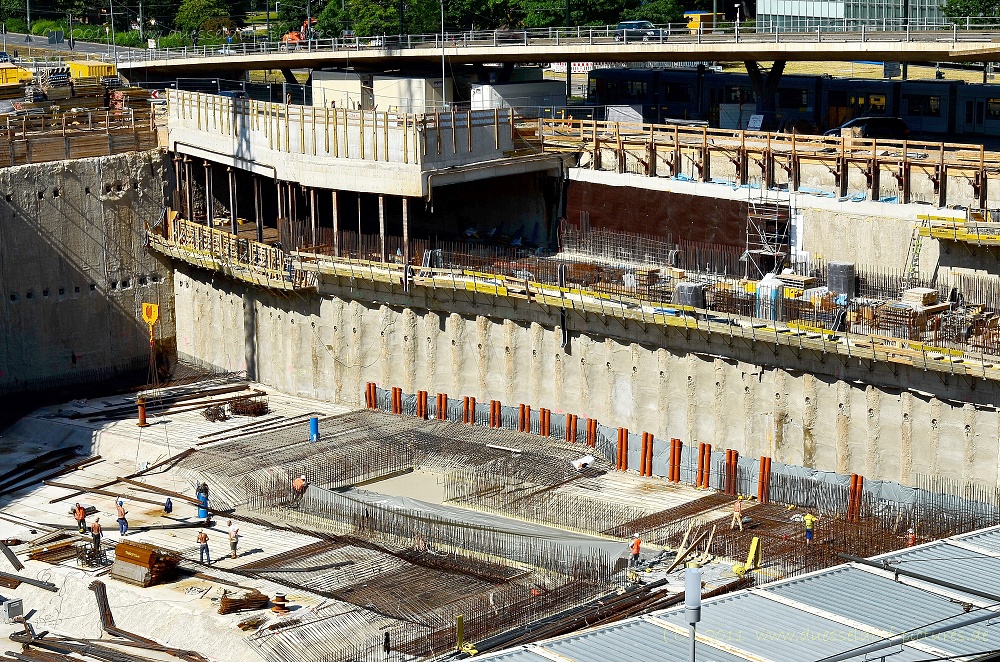 Düsseldorf Baustelle Köbogen / Wehrhahnlinie 1.6.11