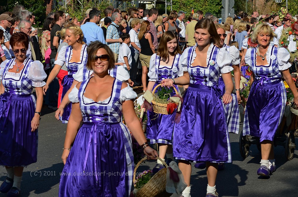 Duesseldorf Urdenbach Erntedankfest 2011