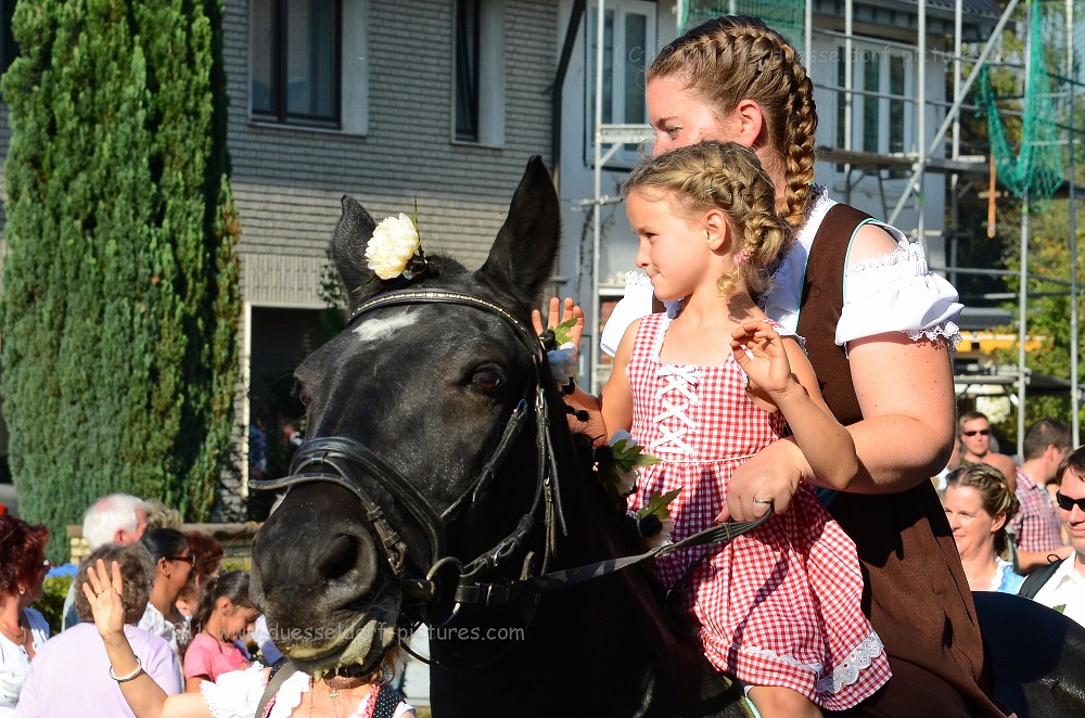 Duesseldorf Urdenbach Erntedankfest 2011