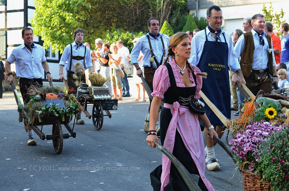 Duesseldorf Urdenbach Erntedankfest 2011