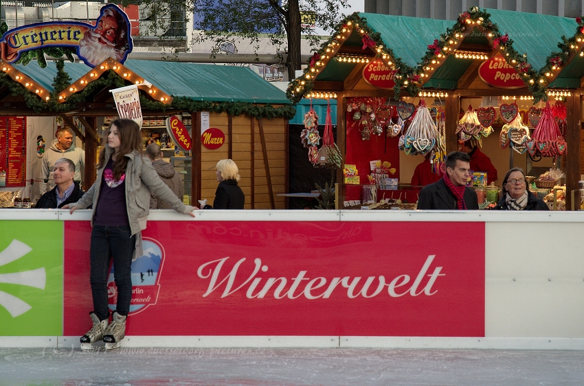 Weihnachtsmarkt Düsseldorf 2011  Gustaf-Gründgens-Platz